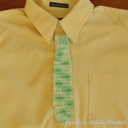 Tie Bookmark (Green)